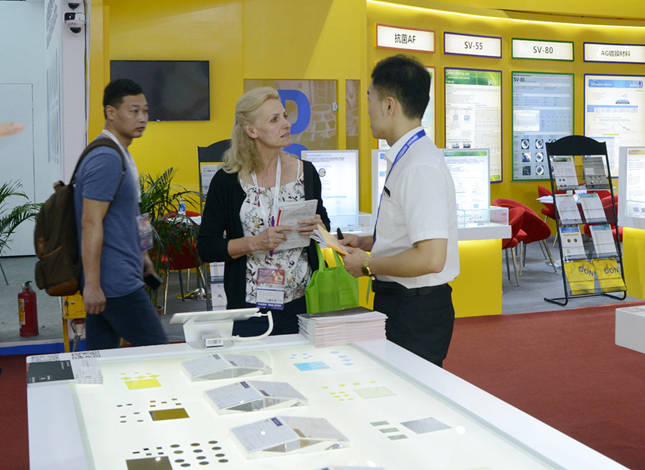 觀展客戶了解產(chǎn)品 觀展客戶了解產(chǎn)品