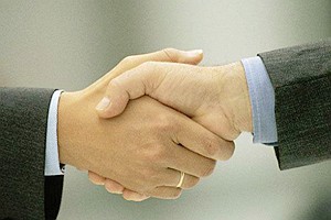 建立科研合作關系